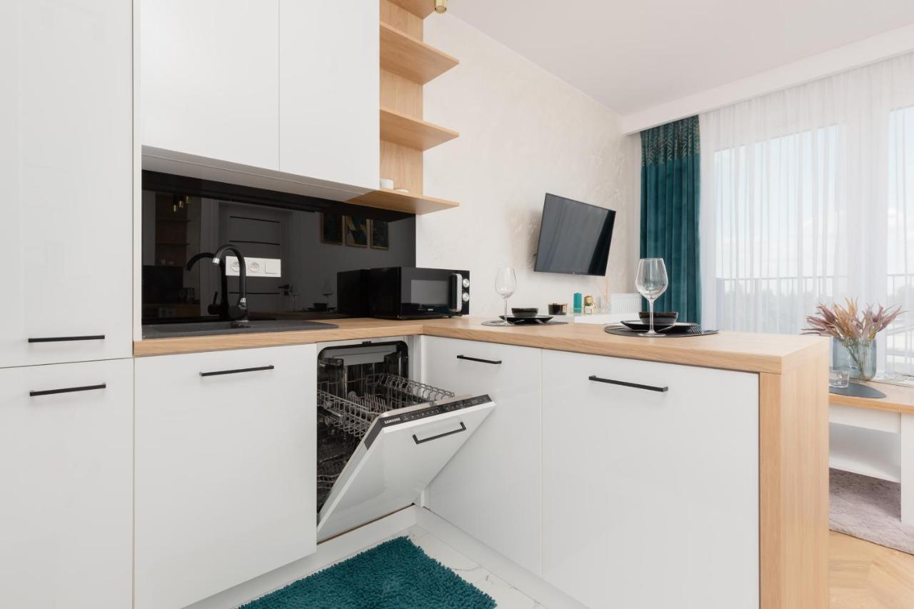 Warsaw Kotsisa Apartments With Parking By Noclegi Renters Exterior foto