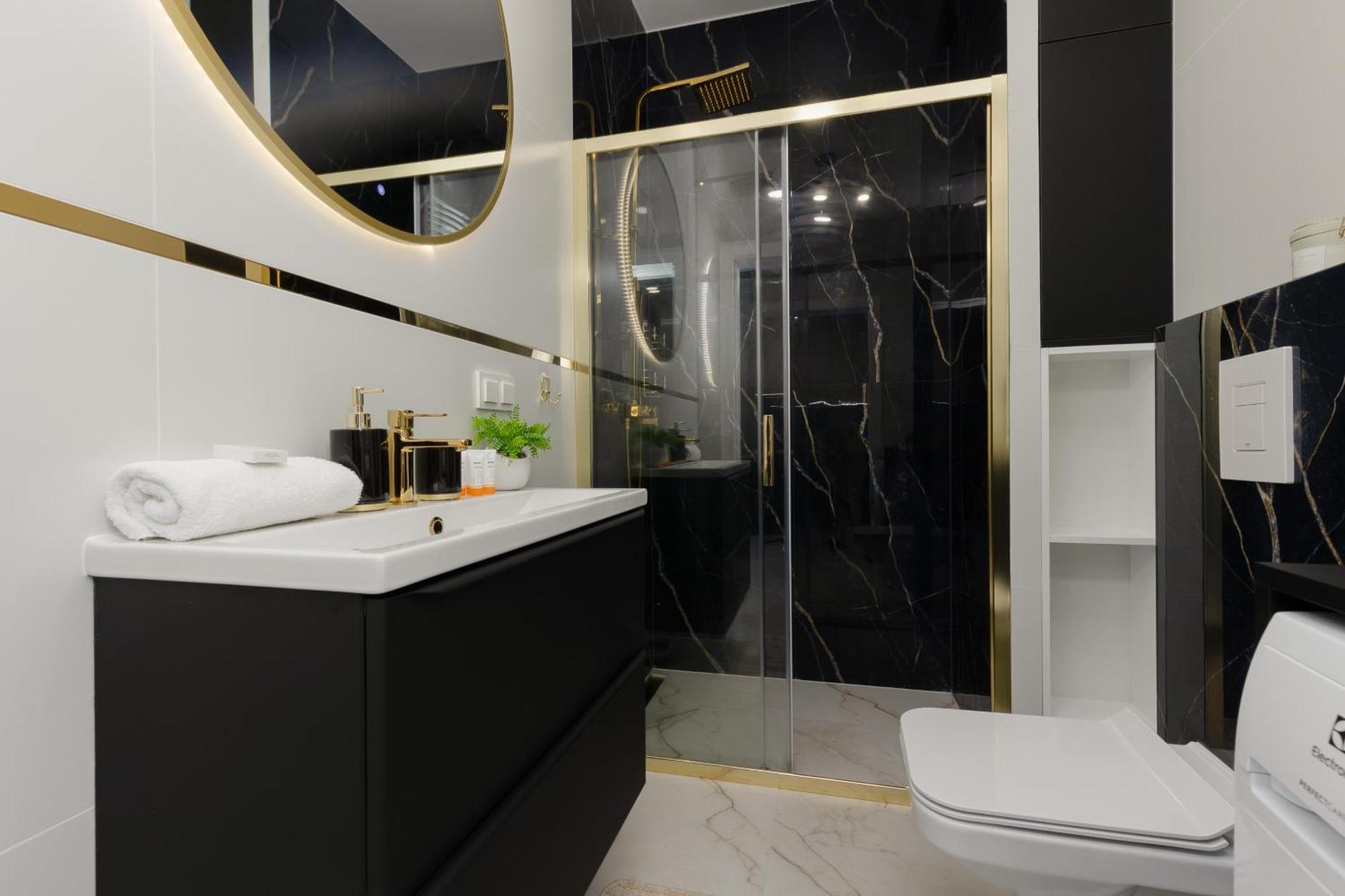 Warsaw Kotsisa Apartments With Parking By Noclegi Renters Exterior foto