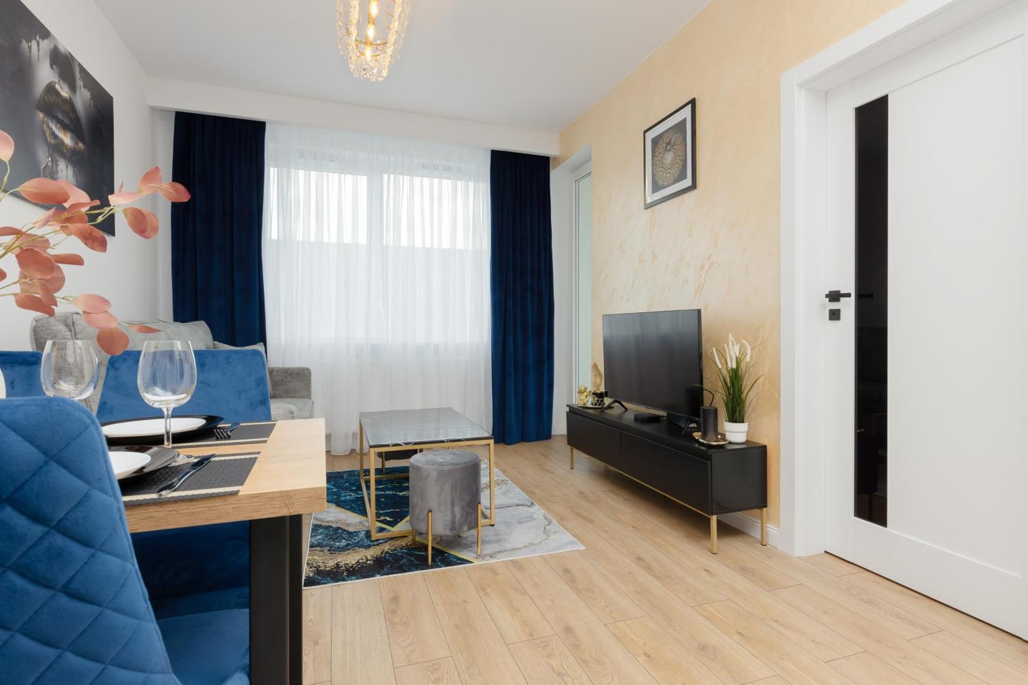 Warsaw Kotsisa Apartments With Parking By Noclegi Renters Exterior foto
