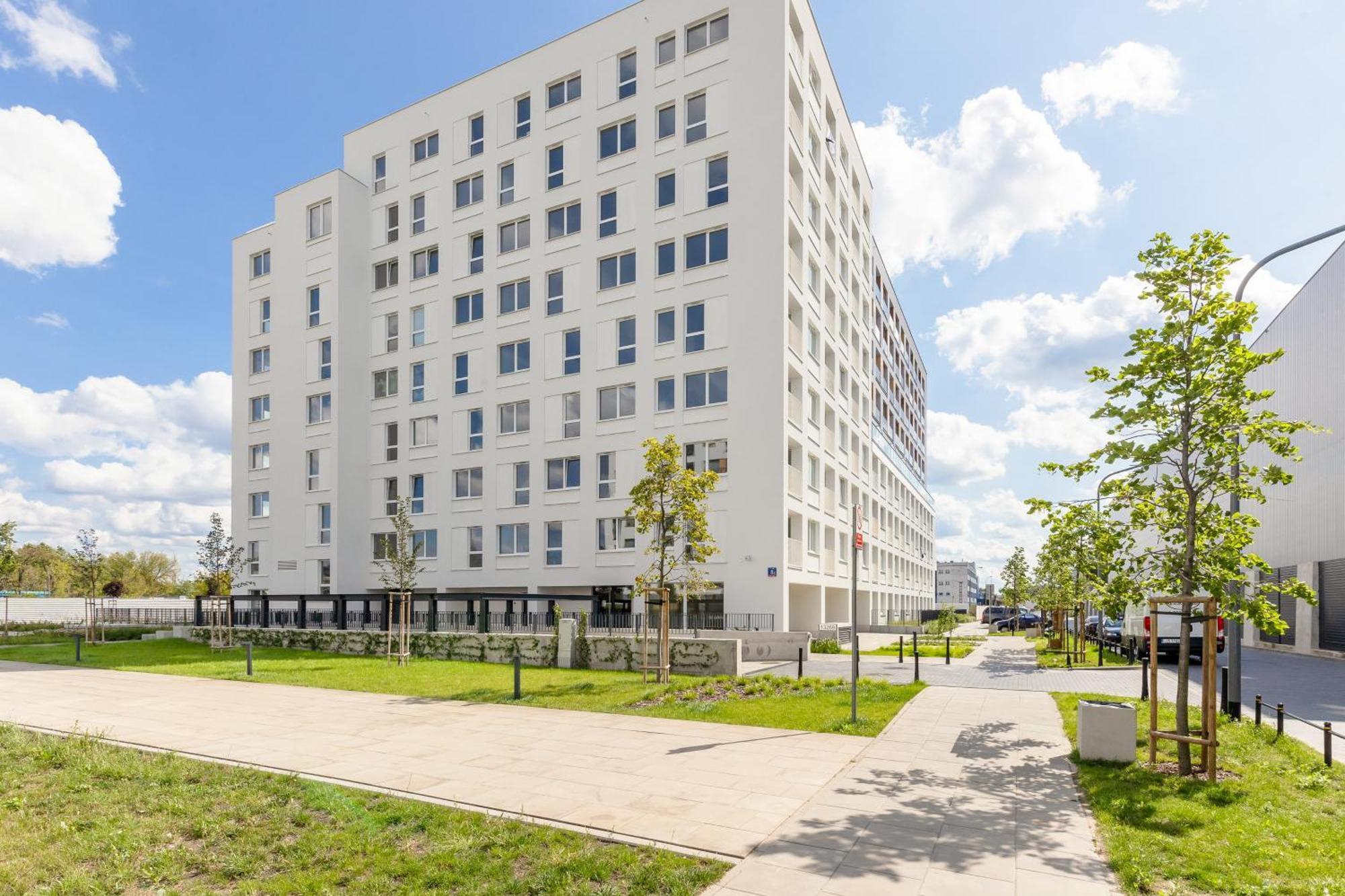 Warsaw Kotsisa Apartments With Parking By Noclegi Renters Exterior foto